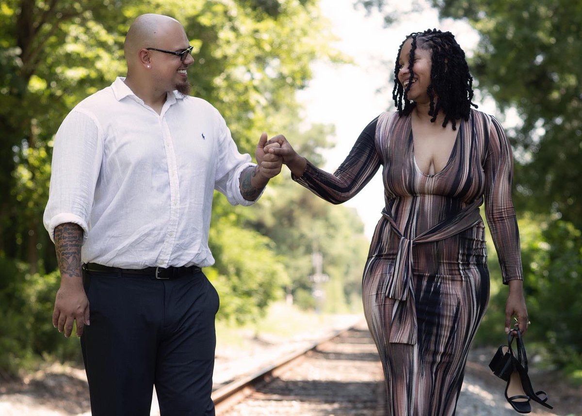 bittrswtdreamin's tweet photo. #theBACHELORparty2023 #engaged #couple #traintracks #hotafoutside https://t.co/dFnYAAlRKv