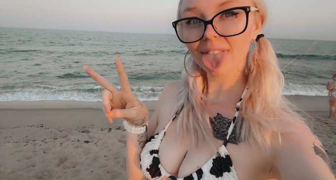 My OF is soooo 🔥 Link in the comments!  🍑Super frequent postings! 🍑I answer all DMs! 🍑Access to tons<a href="/tag/doggy"class="tags"><span>#doggy</span></a>