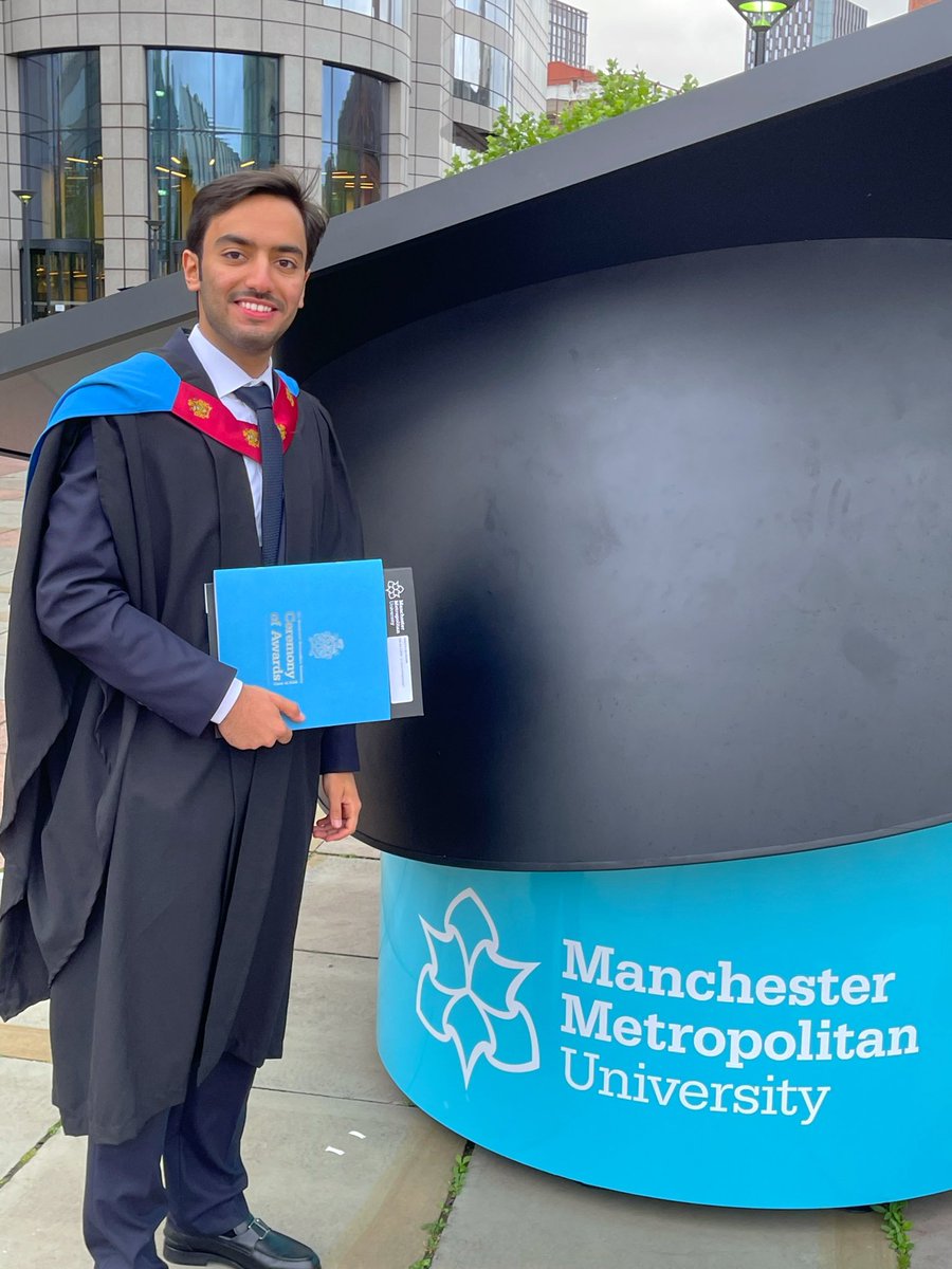 الحمدلله الذي هيّأ البدء ويسر الطريق وطيّب المُنتهى
BEng (Hons) in Electrical &amp; Electronic
Engineering🎓