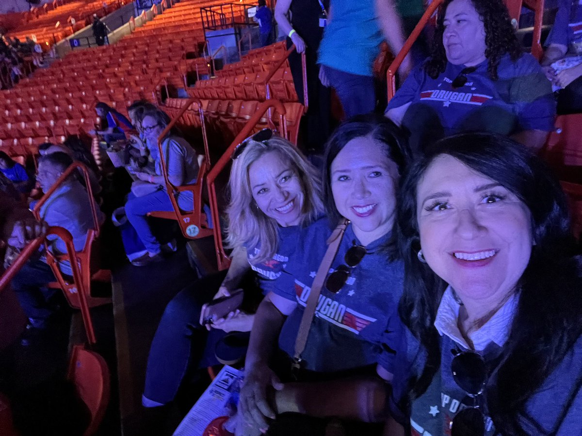 RHerrera_JDS's tweet photo. Reset➡️Refocus➡️Restart 
I can’t wait to work with this fine and awesome family! #NeedtoSucced #TeamSISD @msandoval_JDS @MHernandez_JDS @JDrugan_PK8 @BMooy_JDS @cmercado_JDS https://t.co/TaX8HLGMb9