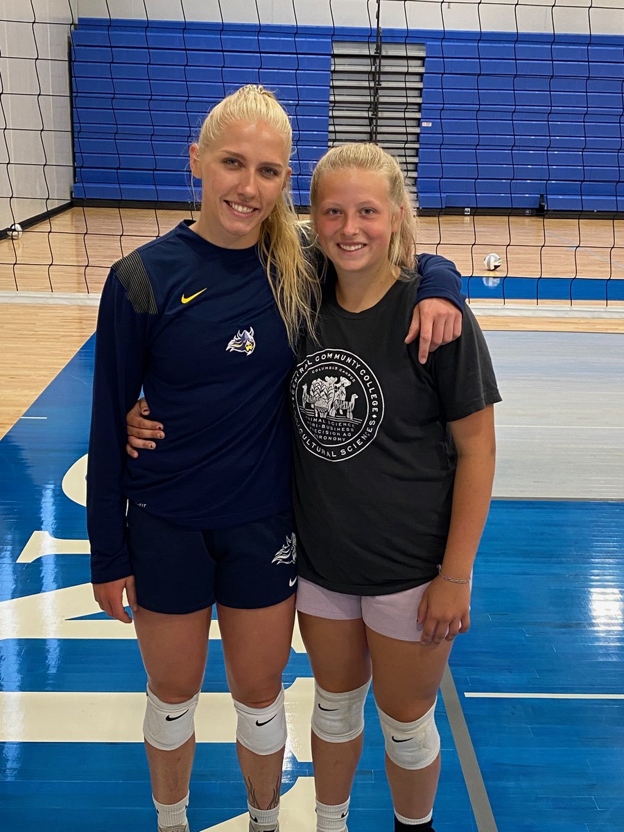 Great to have <a href="/payton_hope/">Payton Hope</a> back in the gym this morning! She's getting in some reps before leaving to play in Rome, proving two things: the grind never stops; and send do come true! #lakeviewvikes #alwaysavike