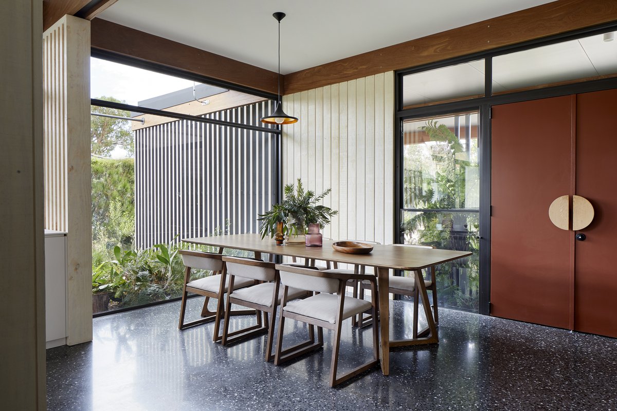 ArchGulo's tweet image. Mt Eliza House
by Bent Architecture, 2020
photos by Tatjana Plitt
Australia