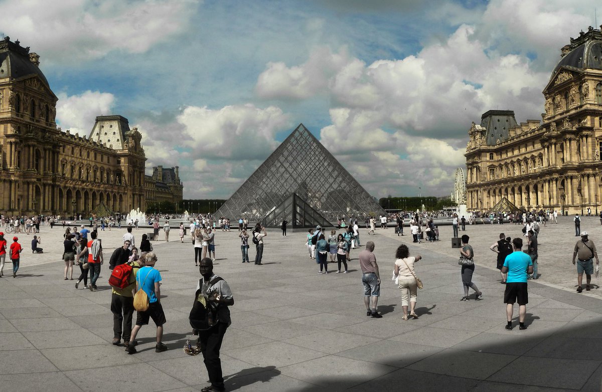 📌#Louvremuseum #Paris harbours one of the most incredible and dazzling collections of works of art in the world. Many works of art displayed in the #Louvre are known worldwide, such as the #MonaLisa, or the #VenusdeMilo.

👉ow.ly/JItx50K19LT