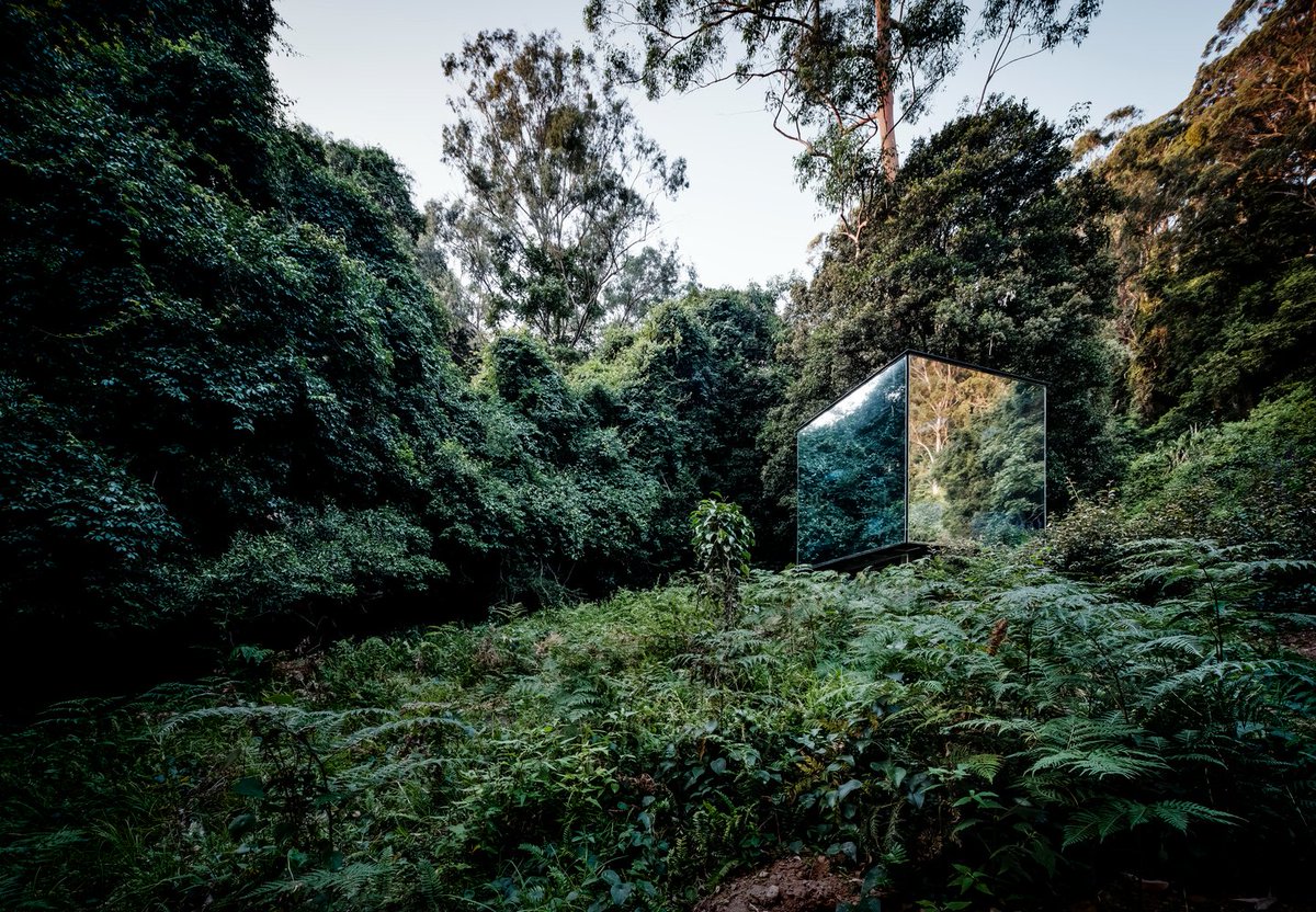 ArchGulo's tweet image. Kangaroo Valley Outhouse
by Madeleine Blanchfield Architects
photos by Robert Walsh
Beaumont, Australia