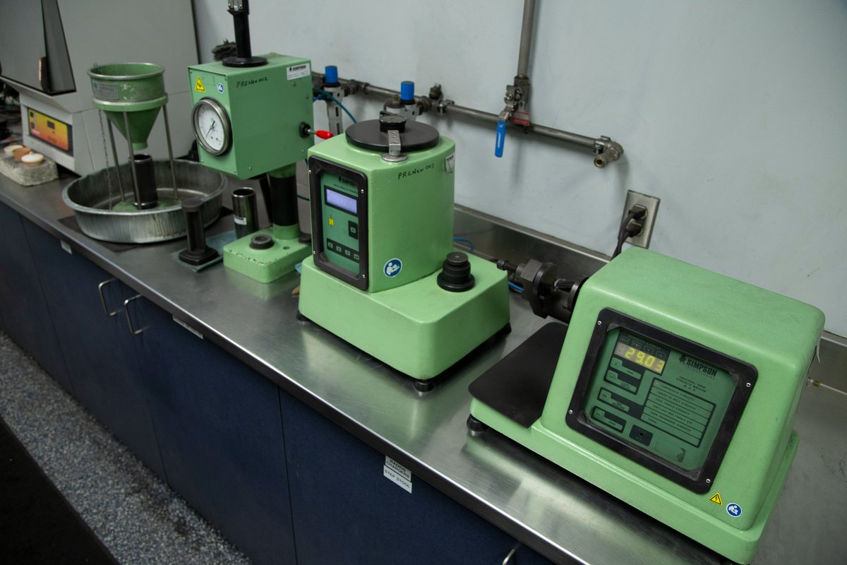 Simpson_Group's tweet photo. Achieve High Quality Castings and Reduce Operational Costs with Simpson Laboratory Equipment
If you need help identifying the right equipment, we are here to help! https://t.co/lhUvXsUc5Y
#foundry #labequipment #simpsonsolutions https://t.co/VwjMB3a24g