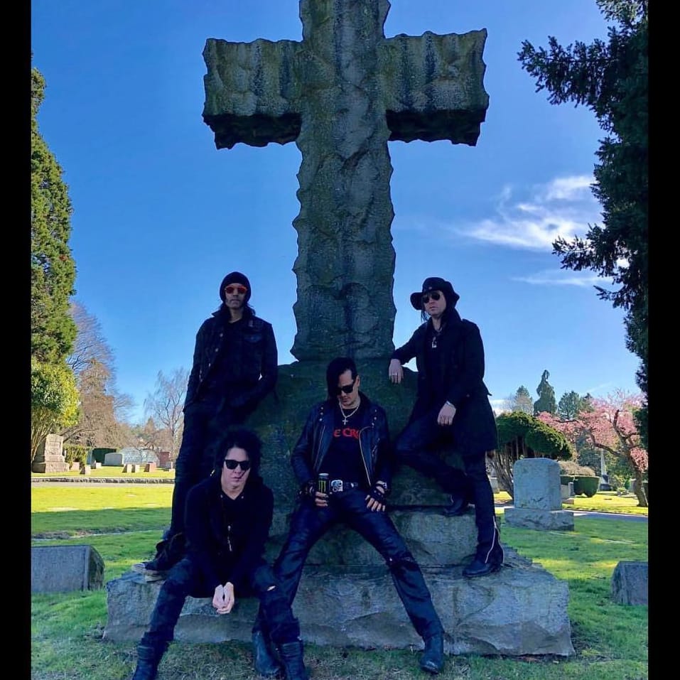 69eyes_France's tweet photo. π¦β οΈ
#jyrki69 #jyrkilinnanki #69eyes #the69eyes #helsinkivampires #helsinkivampire #kylecunningham #acevonjohnson #ashes #diegoibarra @69eyesofficial
@acevonjohnson
Credit to photographer
https://t.co/7UbIfdl5Hw https://t.co/wmcYp6L4XY