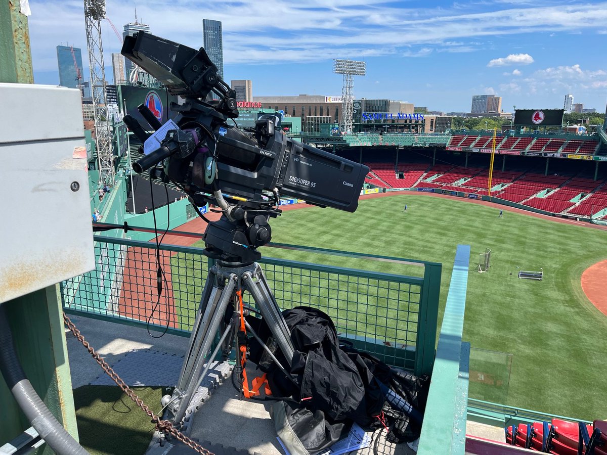 Check out this story in <a href="/Sportsvideo/">Sports Video Group</a> to learn why <a href="/NESN/">NESN</a> chose a native 4K HDR production and distribution ecosystem and how six of <a href="/SonyProUSA/">Sony Professional | US & Canada</a>'s HDC series cameras are being used for 4K HDR acquisition of Red Sox games. sportsvideo.org/2022/07/25/ins… #SonyPro #4KHDR🎥