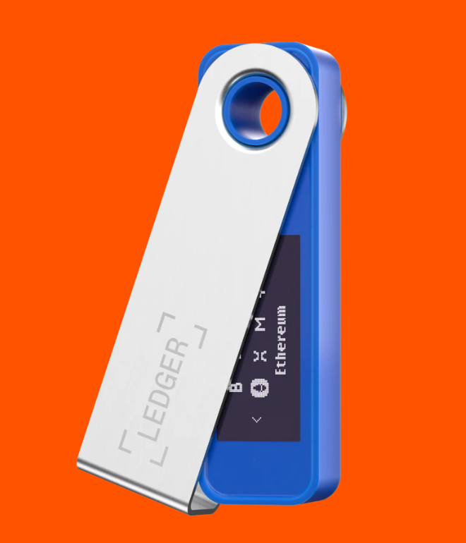 Dynasty_eth's tweet image. ⚔️ 3 x NANO S PLUS | Giveaway!

👇Participate:
- Follow (@Dynasty_eth &amp;amp; @Ledger)
- RT &amp;amp; Like
- Mention a couple friends
 
⚠️ 3 Winners - Too many of my NFT friends have been getting scammed in the past couple of days! Everyone should have a cold wallet! #CloneX #BAYC #NFT #Azuki