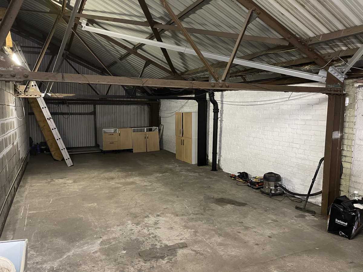 More lights being fitted tomorrow, furniture shopping tomorrow and then finish the painting later in the week #myhappyplace #artist #Creator #resin #workshop