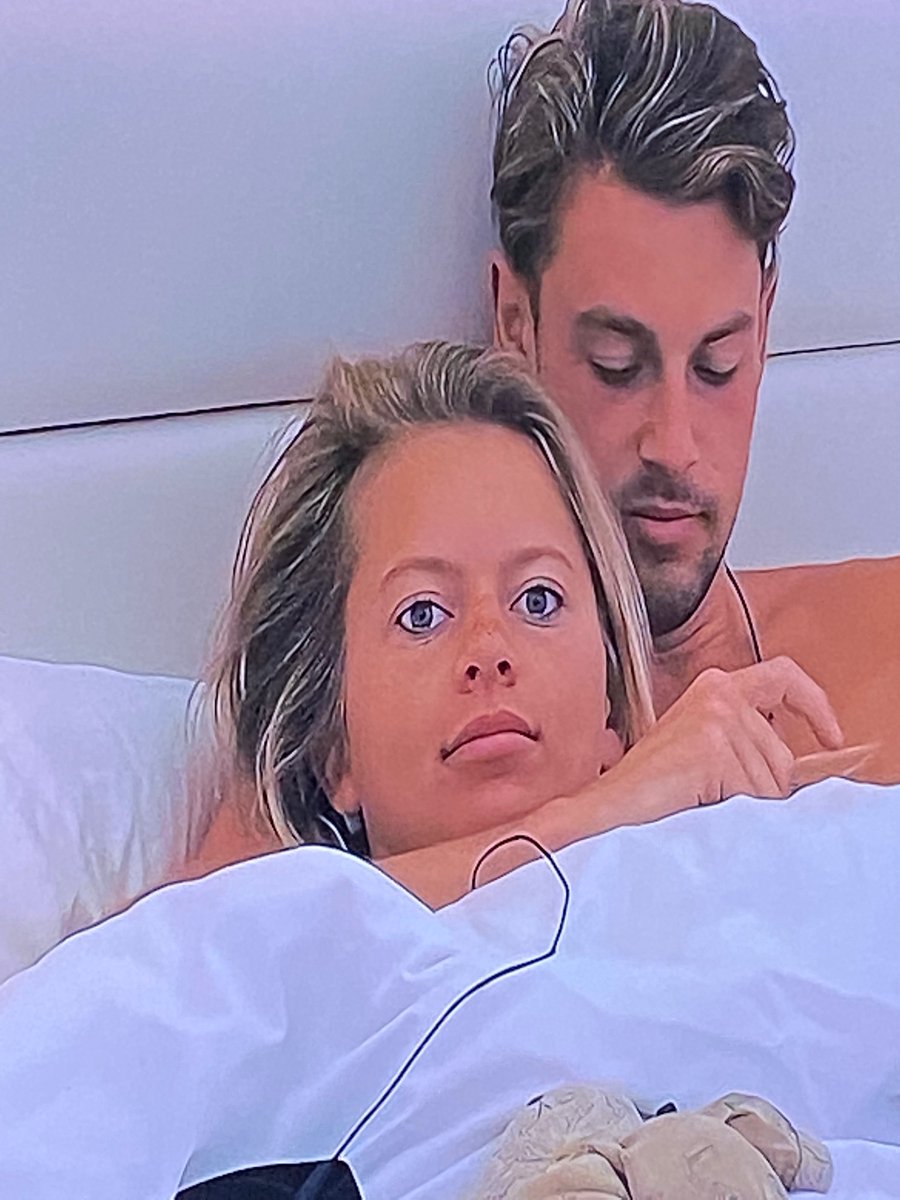 gracie745's tweet photo. jaques realising he should cancel his taxi to the airport to collect paige #LoveIsland https://t.co/gQBuPjsXL0