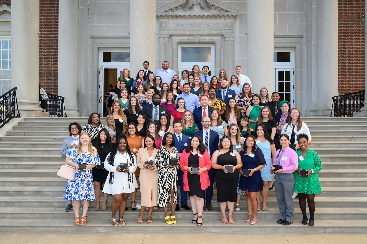 Teach_Golden's tweet photo. Sending a special shout out to our 2022 Crystal Apple Award recipients! These Scholars have completed their five-year commitment to teach in a school-of-need in Illinois and have made a profound impact on their students and school communities. #BeGolden https://t.co/Akapxst9GP