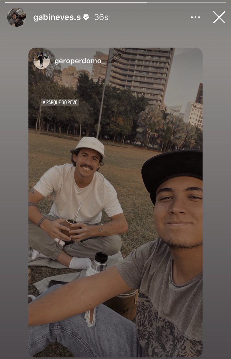 De boina e bigode, Gabriel Neves foge do perfil boleiro no São Paulo com  passeios em parques e cafés, são paulo