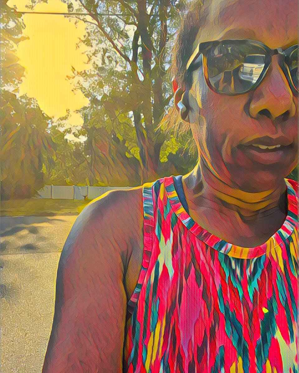 RunAttitude's tweet image. It was back to the Monday grind early this morning. Body was feeling so stiff after the long drive home but a power walk and yoga helped. 

How are you moving today?

#nevermissamonday #playingwithfilters #optoutside…

📸 instagram.com/p/CgcdDlMLt1q/ via tweet.photo