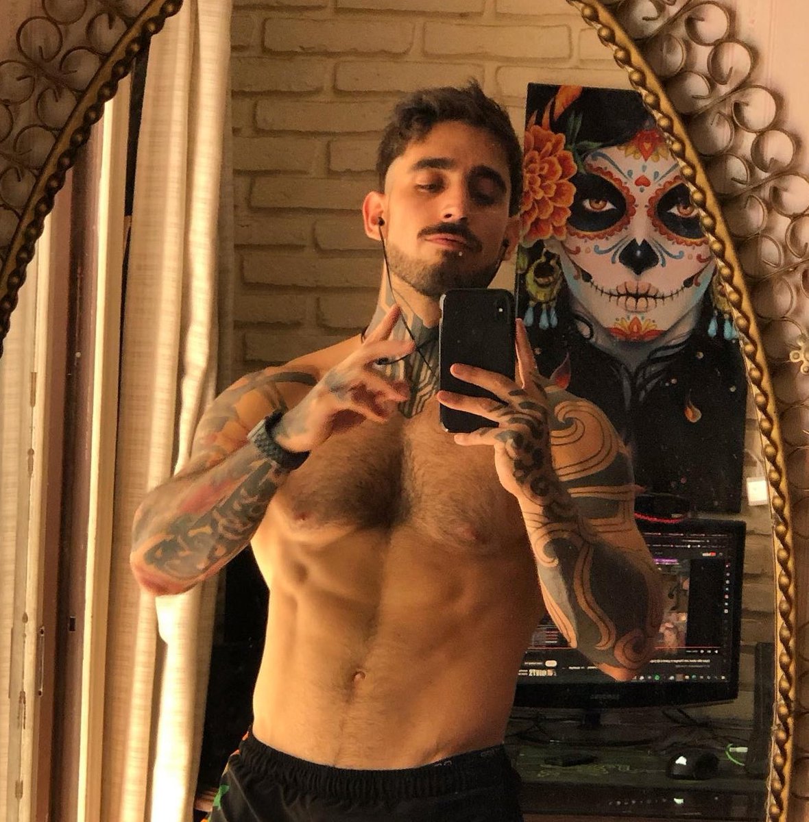 THXMP_BLLD's tweet photo. ㅤㅤㅤㅤㅤㅤ
ㅤㅤㅤ࿔ Sᴀɢᴇ Cᴀʙʀᴇʀᴀ.
ㅤㅤㅤ
ㅤㅤ 𝗔𝘃𝗮𝘁𝗮𝗿: @/the_acido. 
ㅤㅤ 𝗣𝗮𝗱𝗿𝗲/𝗺𝗮𝗱𝗿𝗲: Fobos. 
ㅤㅤ 𝗗𝗮𝘁𝗮 #1: Semidiós de 26 años.
ㅤㅤ 𝗗𝗮𝘁𝗮 #2: Homosexual, activo. 
ㅤㅤ 𝗡𝗮𝗰𝗶𝗼𝗻𝗮𝗹𝗶𝗱𝗮𝗱: Cubano. 
ㅤㅤㅤ
ㅤㅤLibre. https://t.co/PeJEStXALK