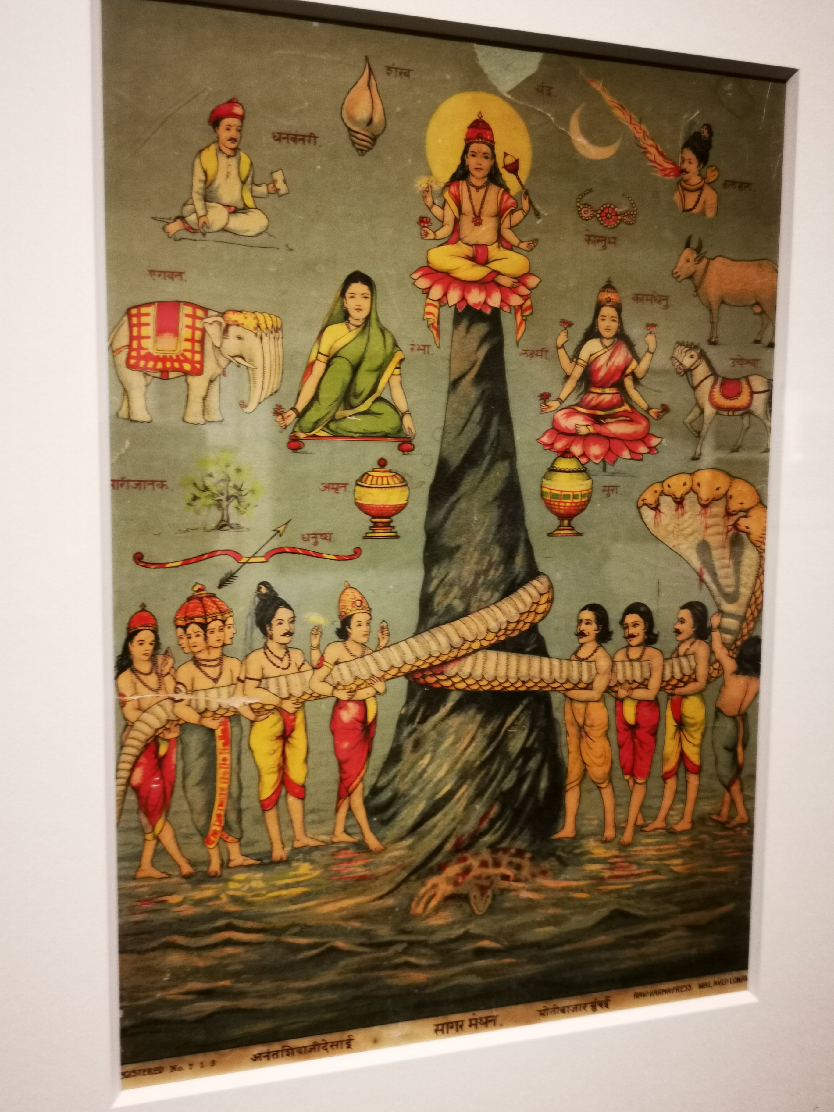 تويتر 惹起一休 على تويتر ゴーダーワリー ダッタ 幼年期のクリシュナ Godawari Dutta Child Krishna ミティラー画 家の土壁や床に 米粉を溶いた絵の具や植物顔料で描かれる 母から娘へと受け継がれる絵 前3 前1世紀の女性土偶 目の表現が日本の遮光器