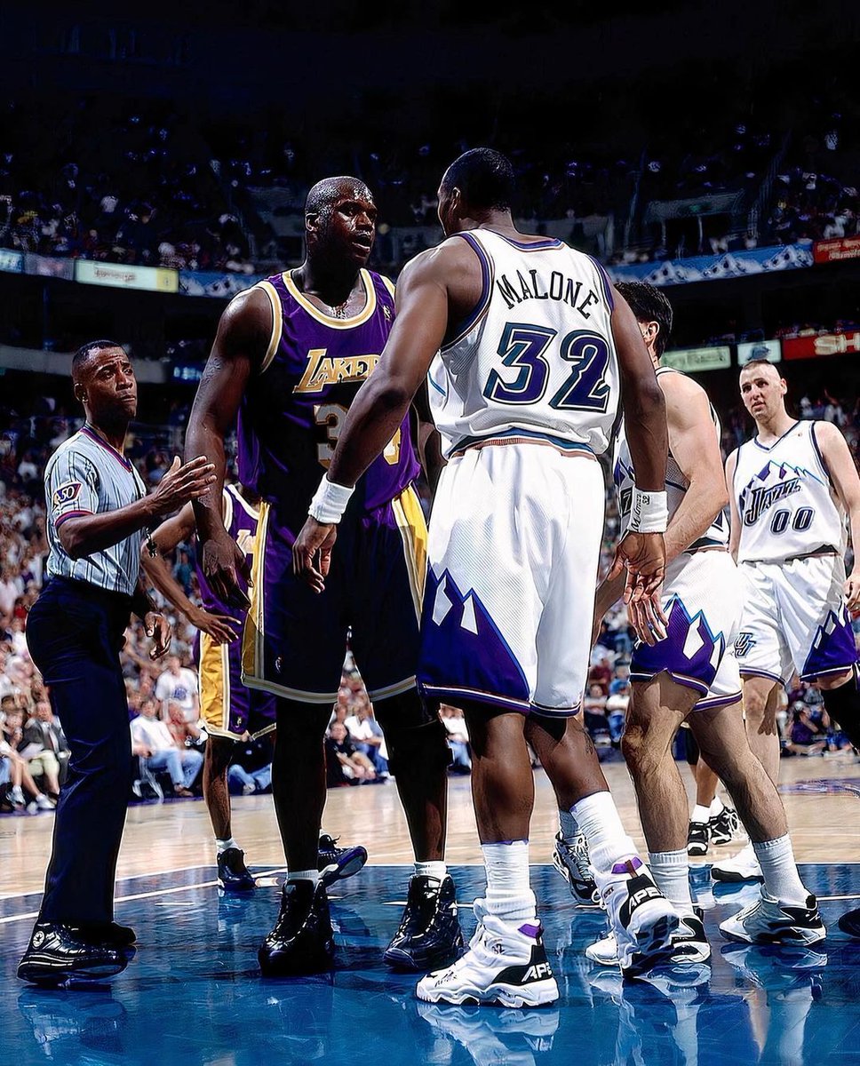 6toHombreLATAM's tweet photo. 1997, SemiFinales Conferencia Oeste.

Shaquille O'Neal vs. Karl Malone. https://t.co/TCa6lrwjL1