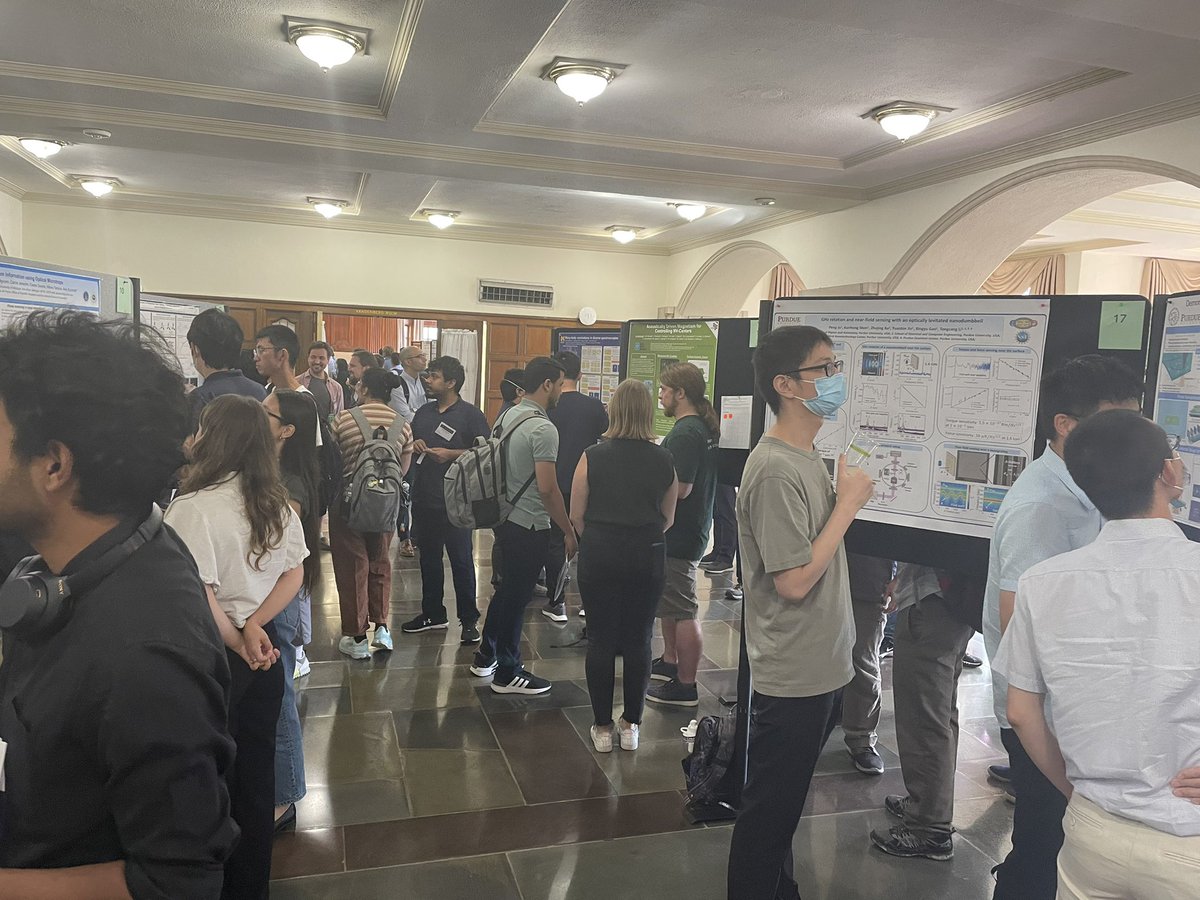 The poster session is underway at “MQC Entanglement 2022”, the first in-person workshop of @midwestquantum, held at @UMich. ~70 posters from students, postdocs, faculty, and industry partners are being presented. @PurdueECE @PurduePhysAstro @Research_Purdue
