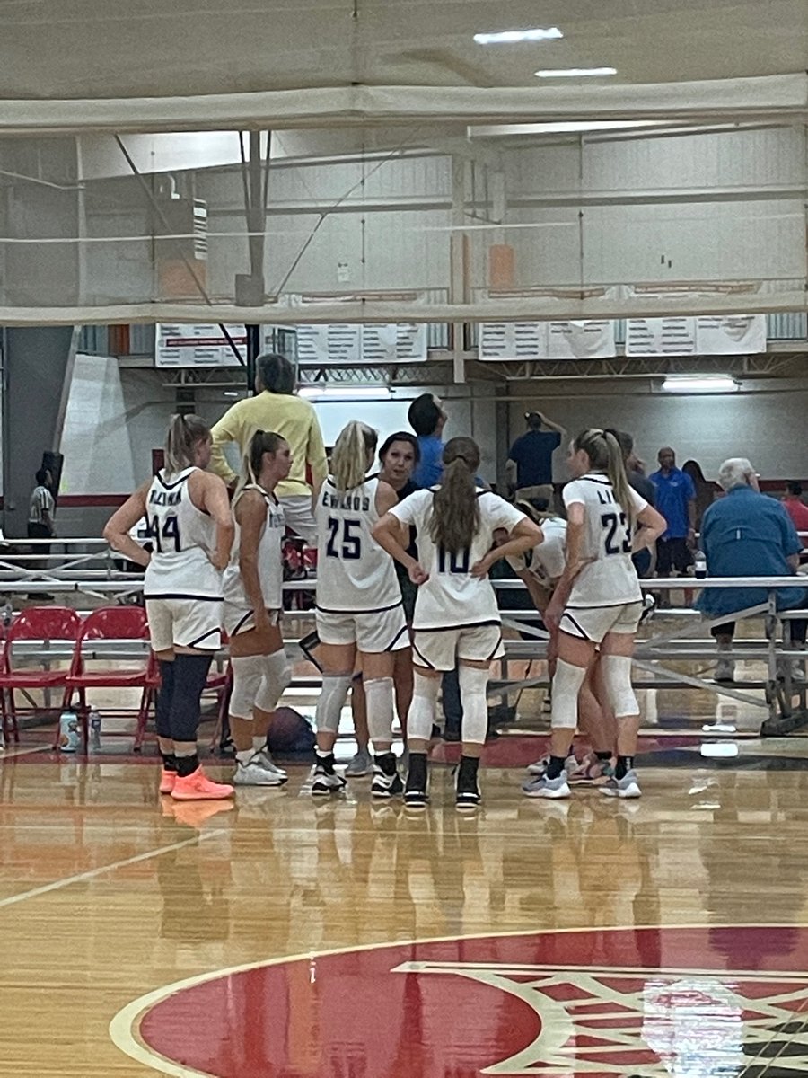 So thankful to have been invited to play with @ETAThunder2024  this past week in Atlanta! Though it didn’t end like we wanted, I’ve made some new friends and had a great time! Thank you Coach, teammates and family for having me! See y’all again soon! 🏀💪🏻🔥 Thunder on 3…