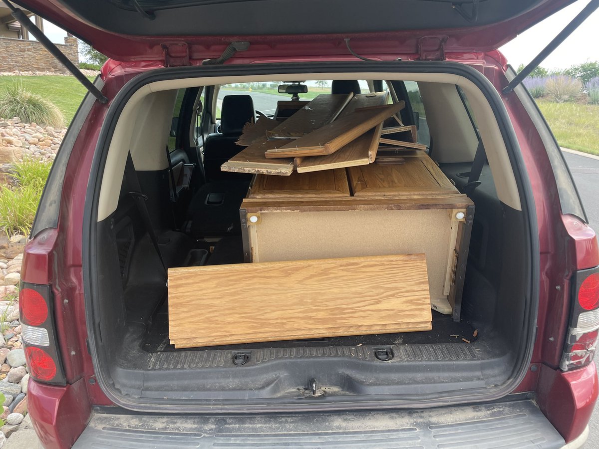 Bulky_Babes tweet media