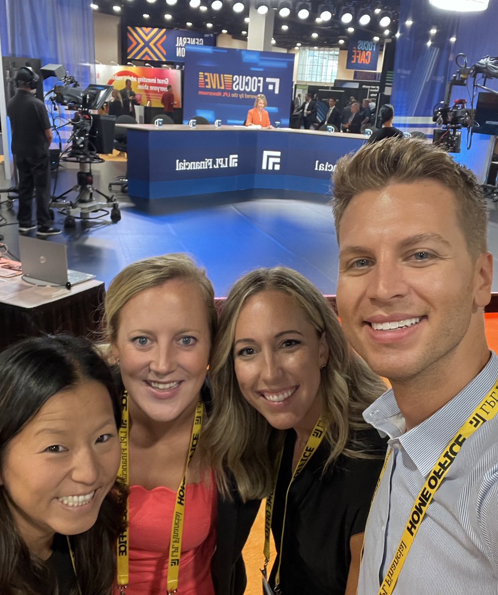 Lauren Holstein tweet media