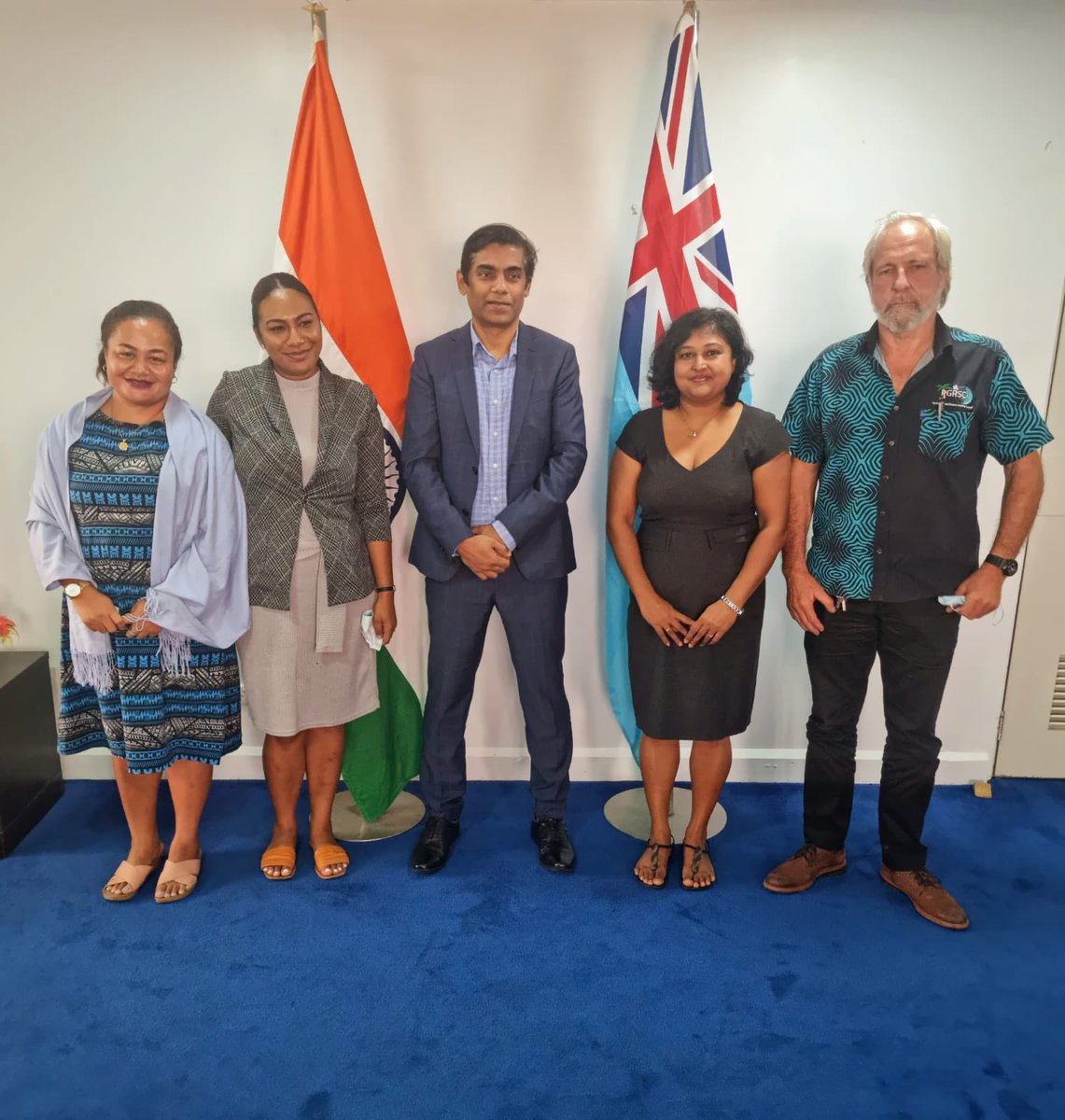 PacificGISnRS's tweet photo. The @PacificGISnRS met with the Indian High Commissioner to Fiji Shri P.S. Karthigeyan yesterday.
In our meeting, he highlighted the importance of spatial technology and and how fostering a relationship with the #PGRSC can deliver the best services to end users of the #Pacific https://t.co/gPNtQ4X7v5
