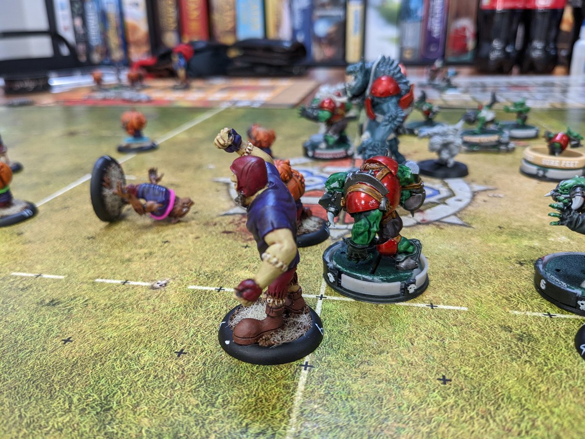 SkabbLeague's tweet photo. Matt's black orcs beat last season's champion Marc's necromantic horror 1-0 in overtime to reach the play off final. This guarantees we will have our 6th champion in 6 seasons.
#bloodbowl #skabb https://t.co/4GmWSn91NB
