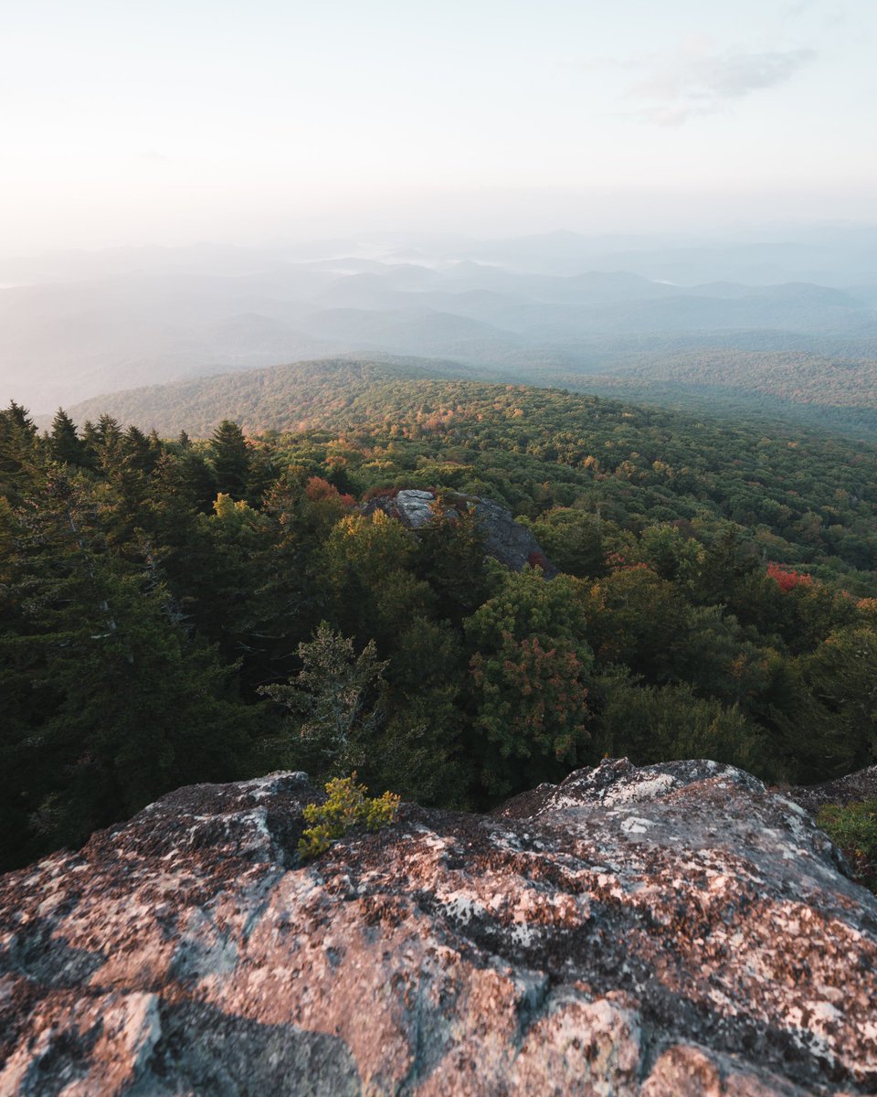 tradeoutpost's tweet photo. Views worth waking up early for https://t.co/XisVoehjgb