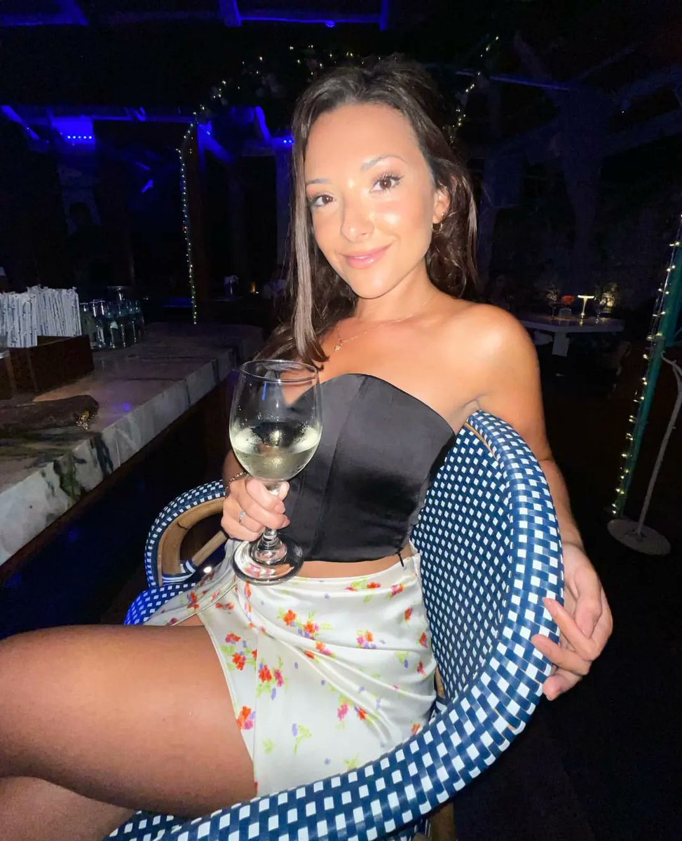 <a href="/kralow16/">Layah Heilpern</a> 🥂😊✅