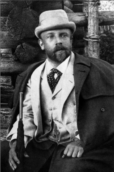 165 лет назад, 25 (13) июля в семье палехского иконописца родился Владимир Васильевич Суслов (1857-1921), академик Академии художеств, архитектор-реставратор, исследователь и пропагандист древней русской архитектуры, член Русского археологического общества.