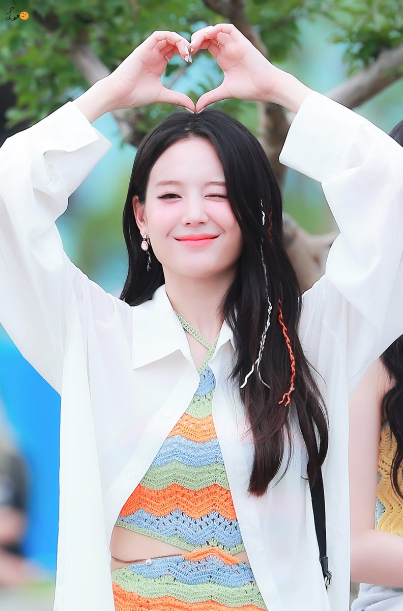 220708 미니팬미팅 🍊

#fromis_9 #프로미스나인
#장규리 #GYURI