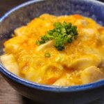 メインの食材がお豆腐&卵だから、お財布にすごく優しそう!節約したいときにもぴったりそうな「丼もの」レシピ!