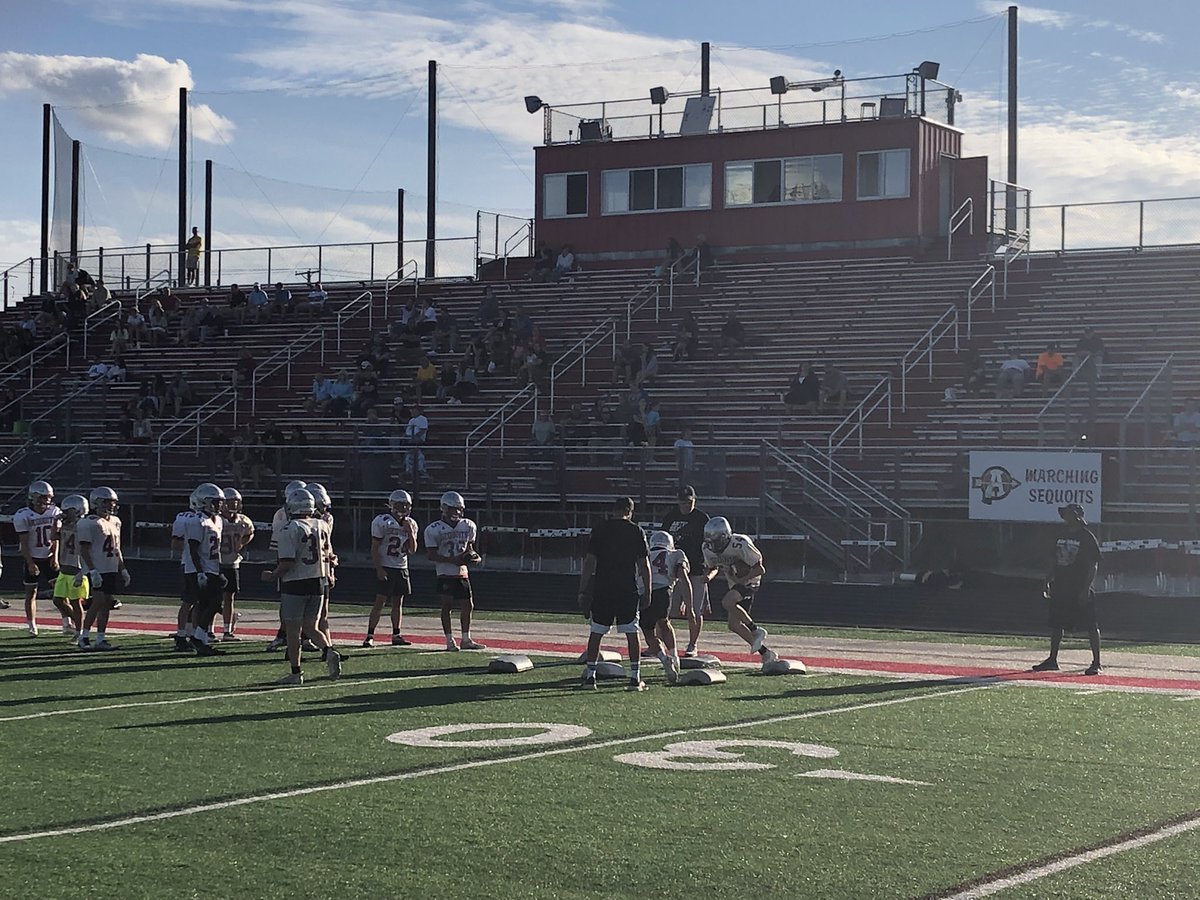 Nice crowd tonight at camp! 31 days til KO!