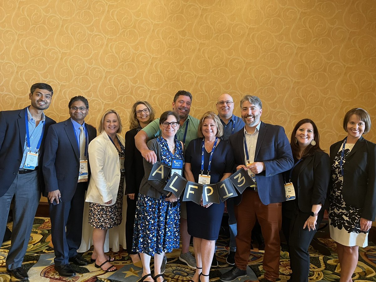 PharmSarah1's tweet photo. @AACPharmacy Even more fun from ALFP Alumni! #PharmEd22 #AACPALFP https://t.co/Qq9uIYiHrj