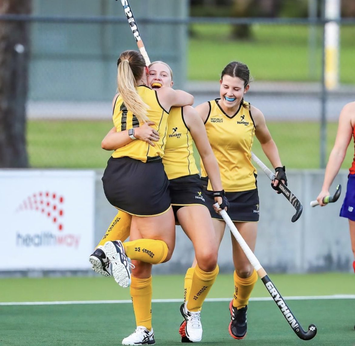 Ashleigh Nelson (@ashnelson08) on Twitter photo 2-1 win to the U/21’s <a href="/Hockey_WA/">Hockey WA</a> v <a href="/hockeyQLD/">Hockey Queensland</a> women. That takes them through to the Grand Final tomorrow afternoon!! <a href="/HockeyAustralia/">Hockey Australia</a> 2-1 win to the U/21’s <a href="/Hockey_WA/">Hockey WA</a> v <a href="/hockeyQLD/">Hockey Queensland</a> women. That takes them through to the Grand Final tomorrow afternoon!! <a href="/HockeyAustralia/">Hockey Australia</a>