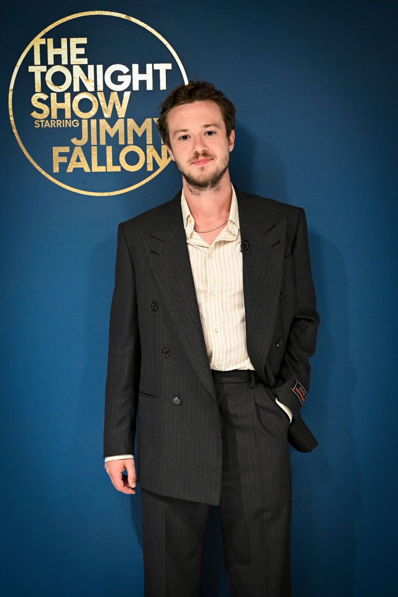 Joseph Quinn on "The Tonight starring Jimmy Fallon"