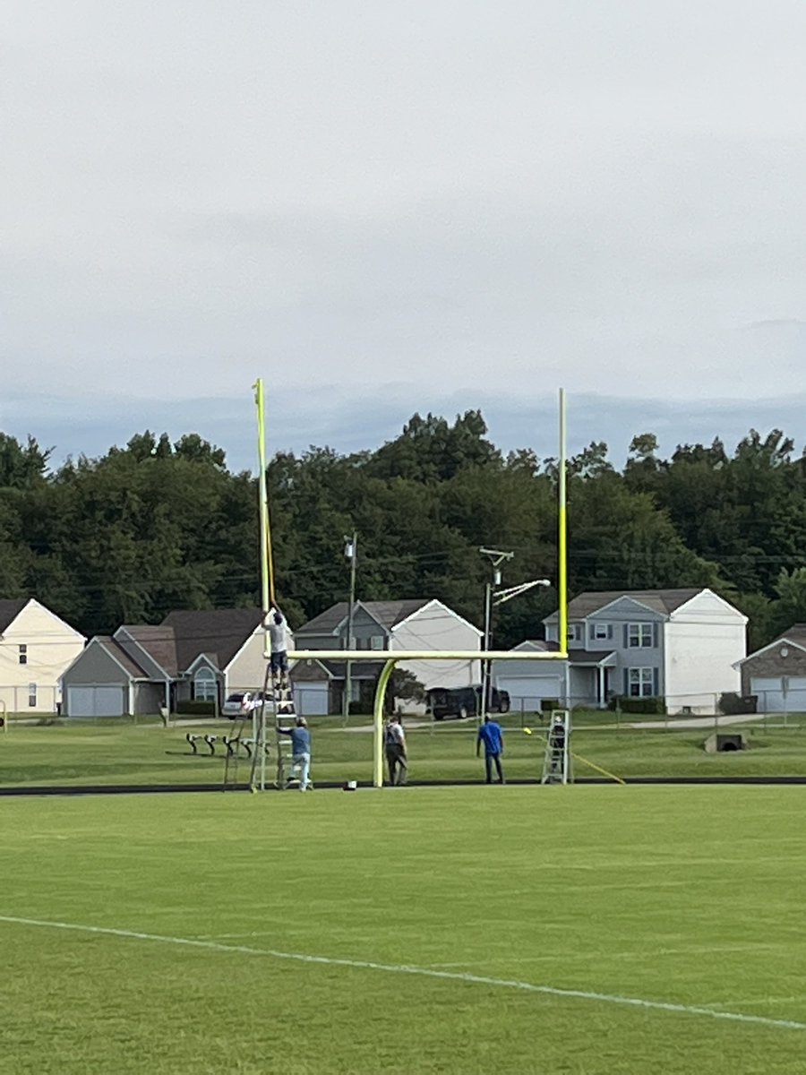 chhsbruinathl's tweet photo. Thanks to CKY Sports Management painting our Football goal post on game and practice fields. #mondayworkday #gobruins https://t.co/oh57DZyGo1