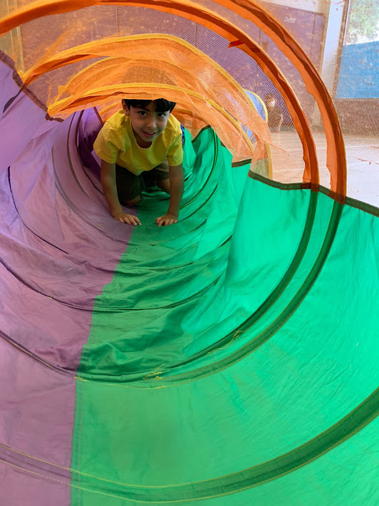 CentralCMS's tweet photo. Storytelling is ever present in all our Montessori learning spaces, recognizing the importance of encouraging the listener's imagination. #puppetshow #storytelling #creativity #SummerCamp https://t.co/yk4RluycXn