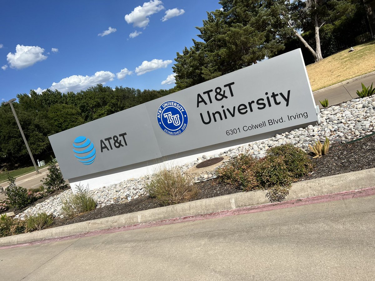 Elizabeth Marie tweet media