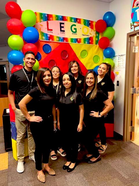 Aortiz55Butler1's tweet photo. Our 4th Grade Team is ready to Reset Refocus and Restart #SISD @jpb_coyotes_BES #LEGO https://t.co/qL8Ra0E5JC