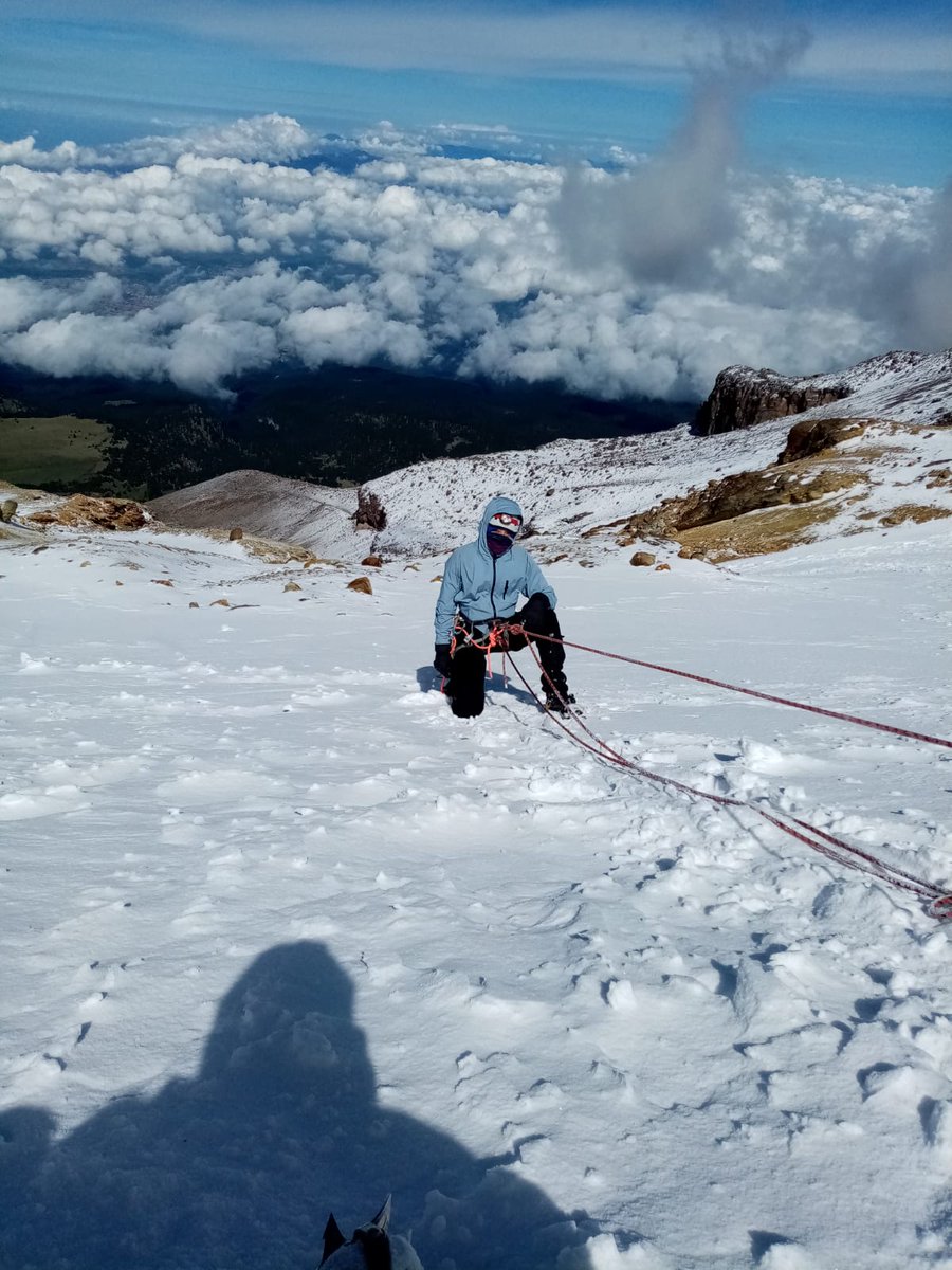 kyoshi_23's tweet photo. Camina y camina hasta que encuentres nieve
#iztaccihuatl #ayoloco https://t.co/sfJIJHWC48