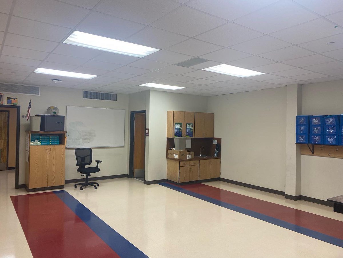 MissDiazClass's tweet photo. Before and After #backtoschool https://t.co/asRPmBEDT4