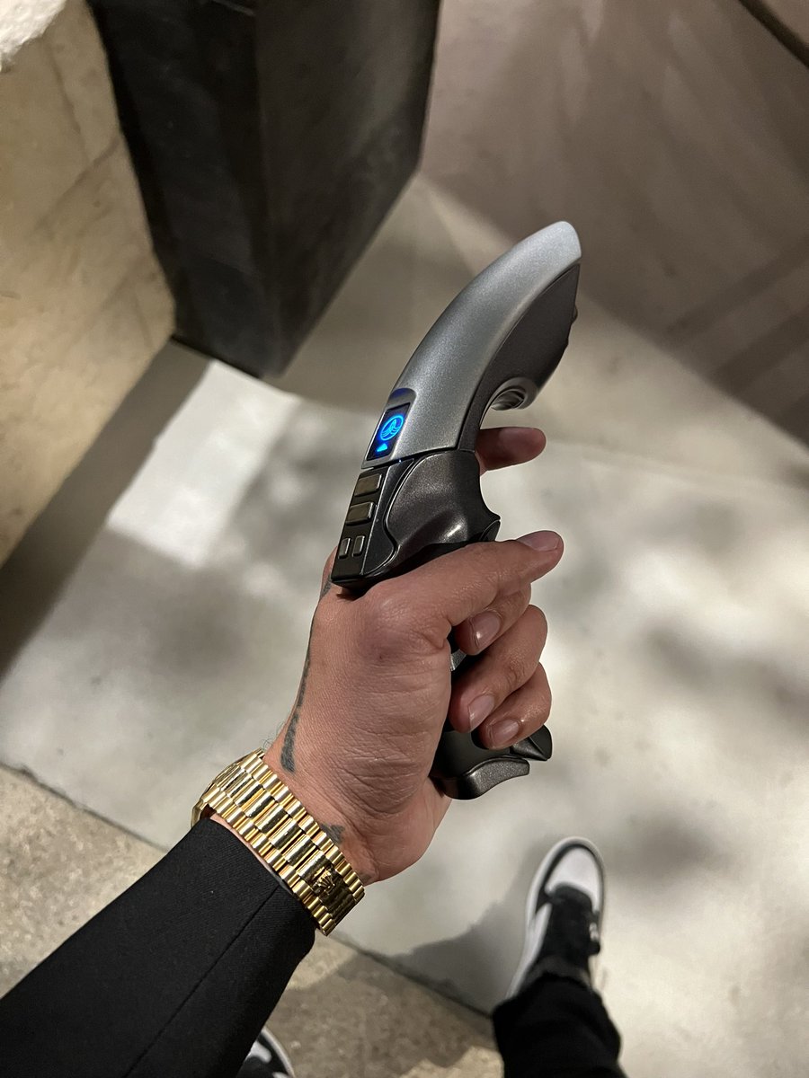 Logic301's tweet image. strapped