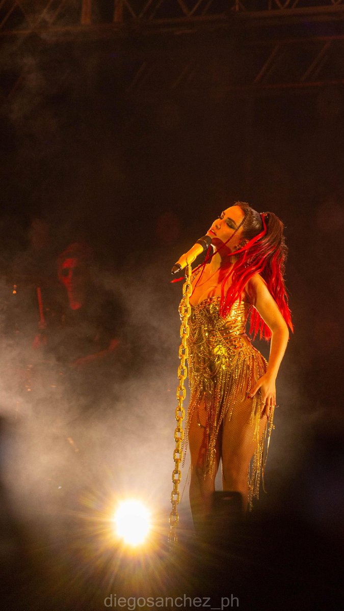 diegi79's tweet image. Tremenda noche nos dió @lalioficial en santa fe #DisciplinaTour es un show de otro nivel.