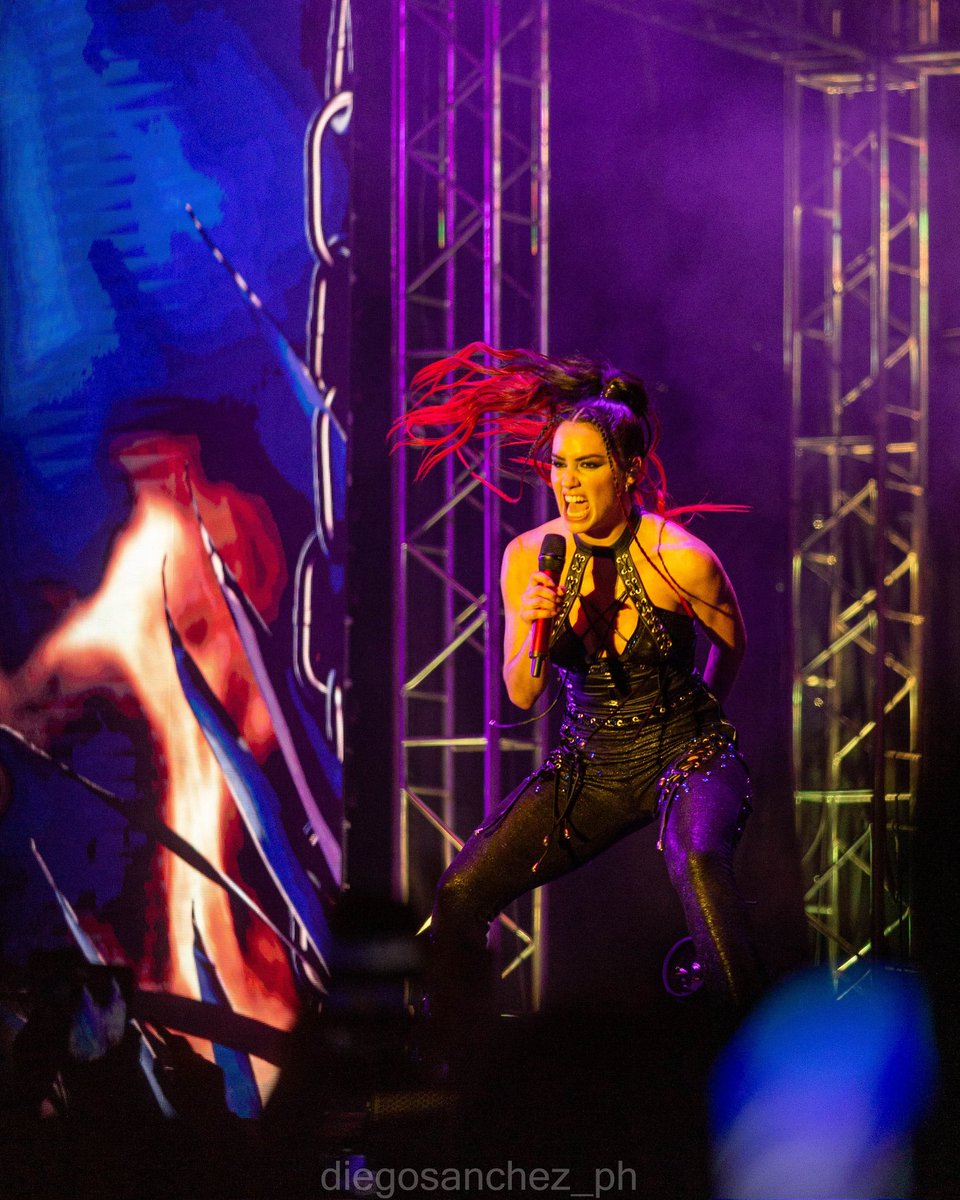 diegi79's tweet image. Tremenda noche nos dió @lalioficial en santa fe #DisciplinaTour es un show de otro nivel.