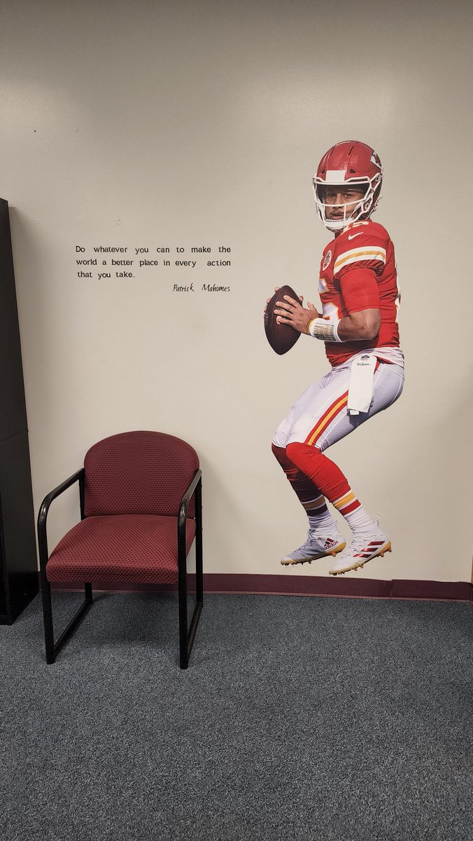 samuelvoyles's tweet photo. Is your classroom really complete if you don't have a wall decal of @PatrickMahomes in it? https://t.co/FxneKJ0Bwd