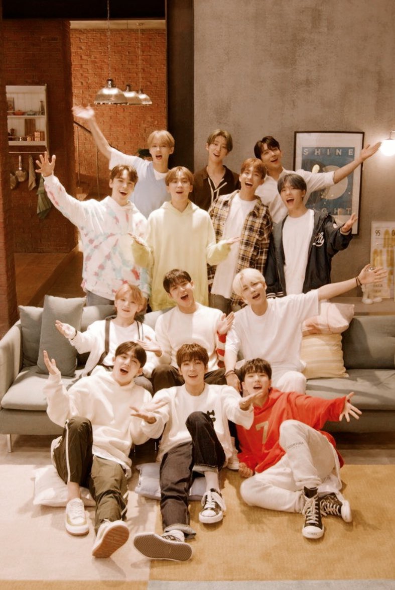 ausniyebe's tweet photo. ‘𝙲𝚕𝚘𝚞𝚍𝟷𝟽’
 — 𝘴𝘷𝘵 𝘹 𝘧𝘦𝘮 𝘳𝘦𝘢𝘥𝘦𝘳 🔞

Give and take ba, pinapasok ka nila sa mundo nila kaya papasukan ka din nila.

“Come into our world, angel..” https://t.co/ZtNbGjxgHk