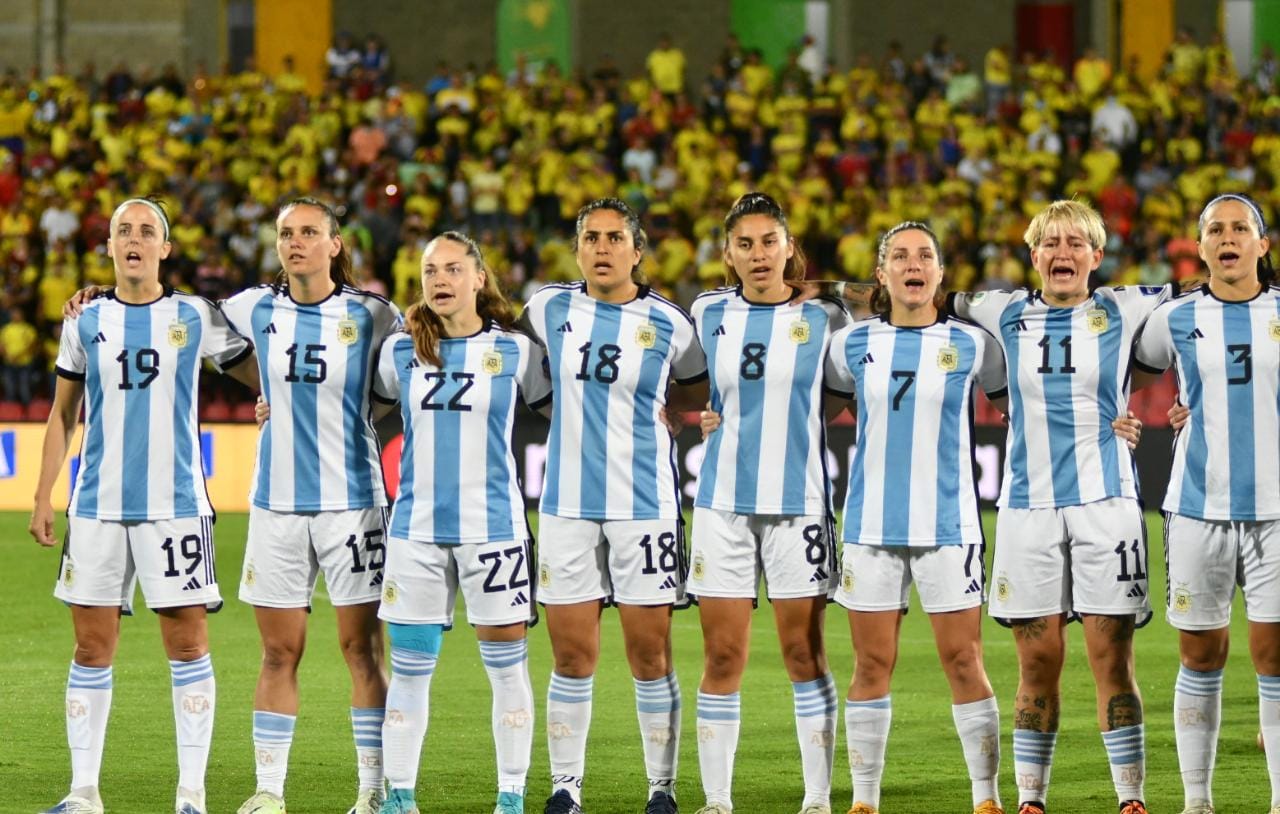 🇦🇷 Selección Argentina on Twitter: "🏆 #CAFem ⚽ 0 #Colombia 🇨🇴 0 ⏱ 30' PT https://t.co/3ja1kibys8" / Twitter