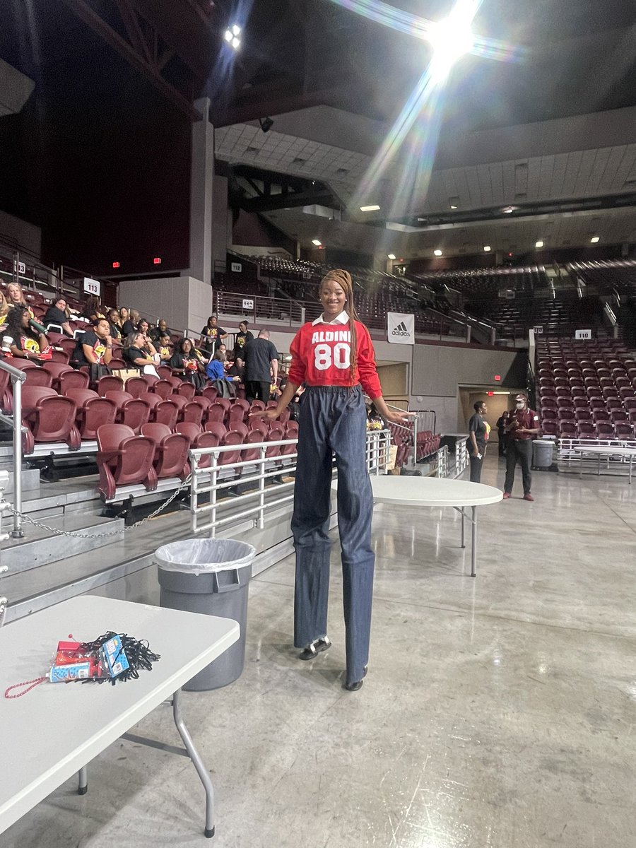 Thank you <a href="/CarverHS_AISD/">G.W. Carver HS</a> students for showing up whenever you are needed.  We appreciate your commitment to <a href="/AldineISD/">Aldine ISD</a>.