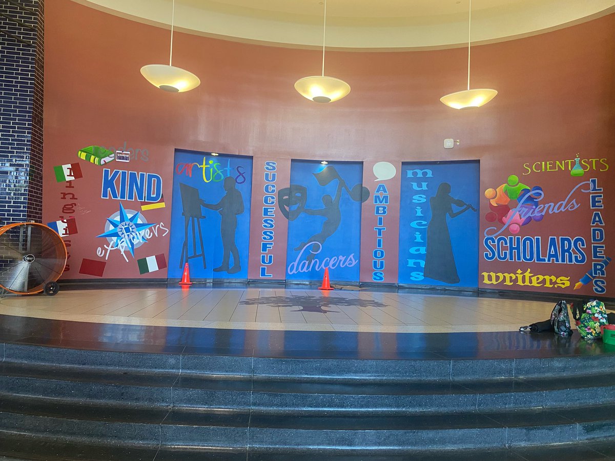 T Bradley Murals tweet media