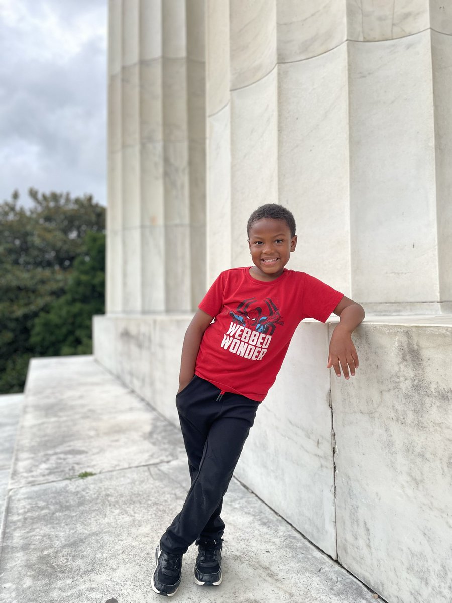 rkbtwo's tweet photo. DC allows for the best free spontaneous family time… #monumentsatnight https://t.co/fK136X5CB8